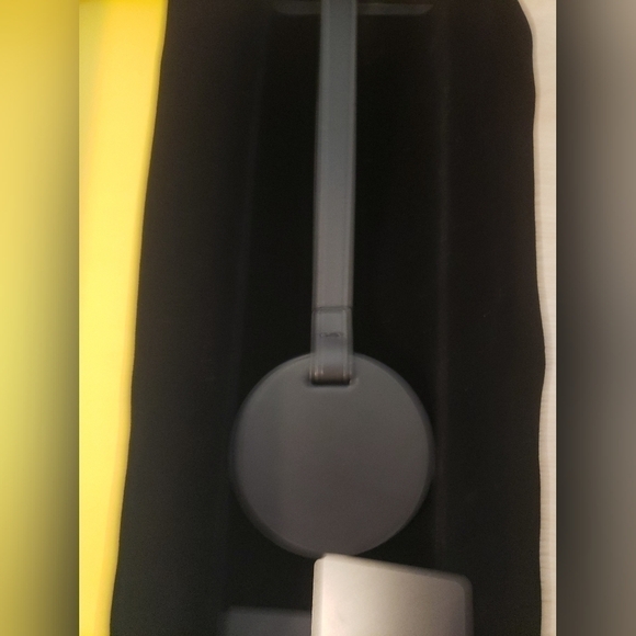 DUNHILL Duke Leather Luggage Tag ( NEW IN BOX) - Picture 3 of 7